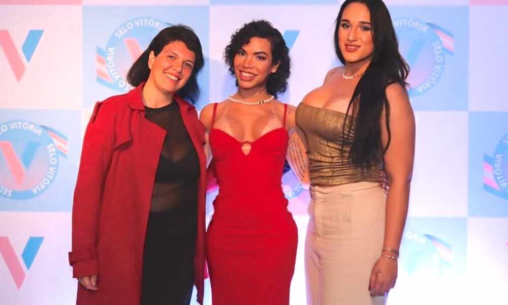 Fada (Fundadora e CMO), Vitória Guarizo (Co-Fundadora e CEO) e Daniela Porto (COO) do Selo Vitoria | Crédito da Foto: Marcello Fim / Divulgação
